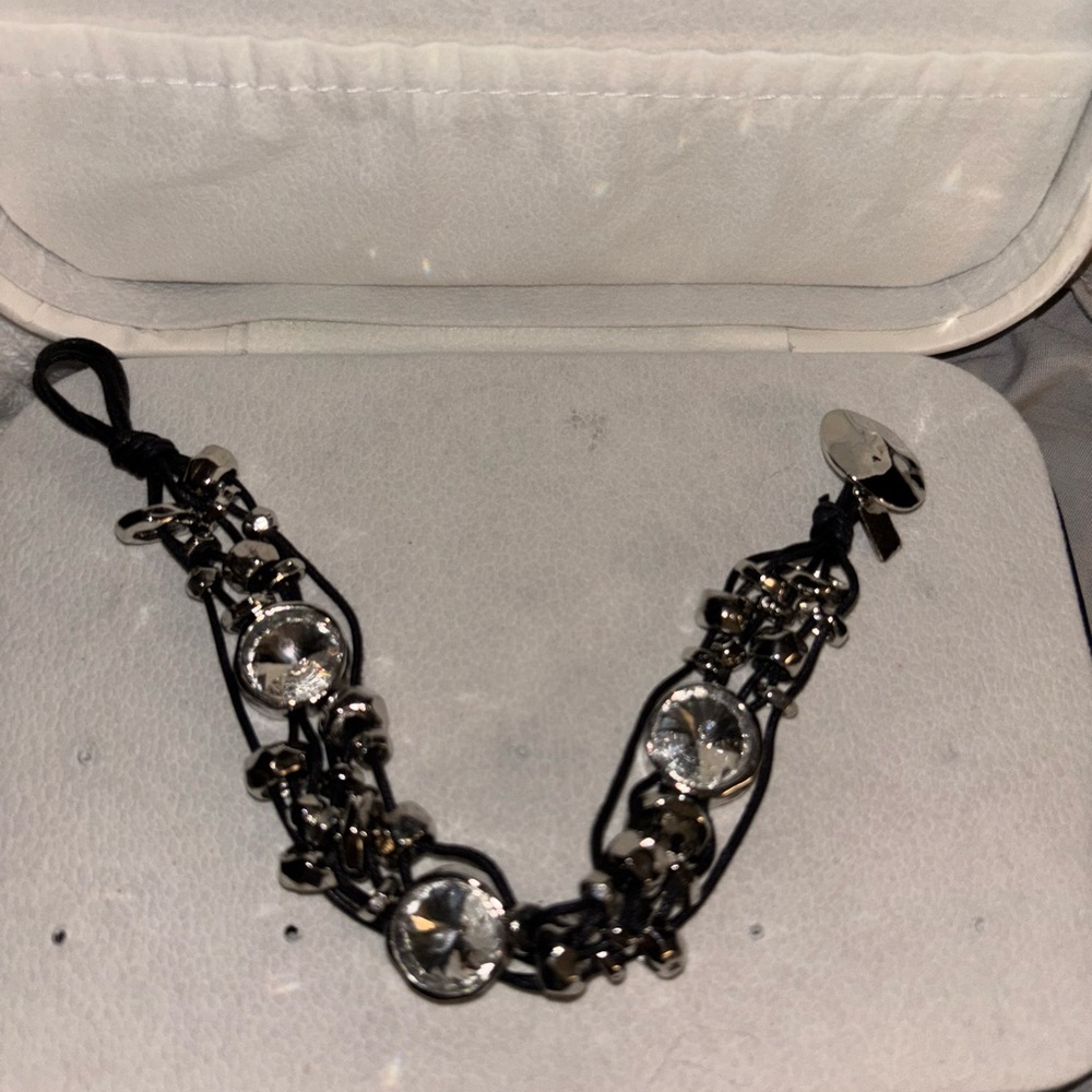 Elegant Black and Silver Bracelet